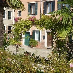 Apartamento Sestiere Dorsoduro, A Due Passi Da Zattere Venecia