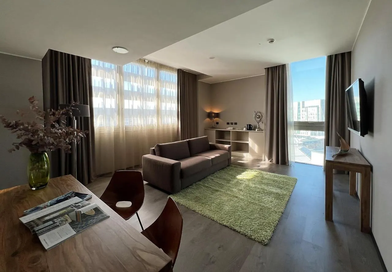 H2C Hotel Milanofiori Assago 4*,  Italia