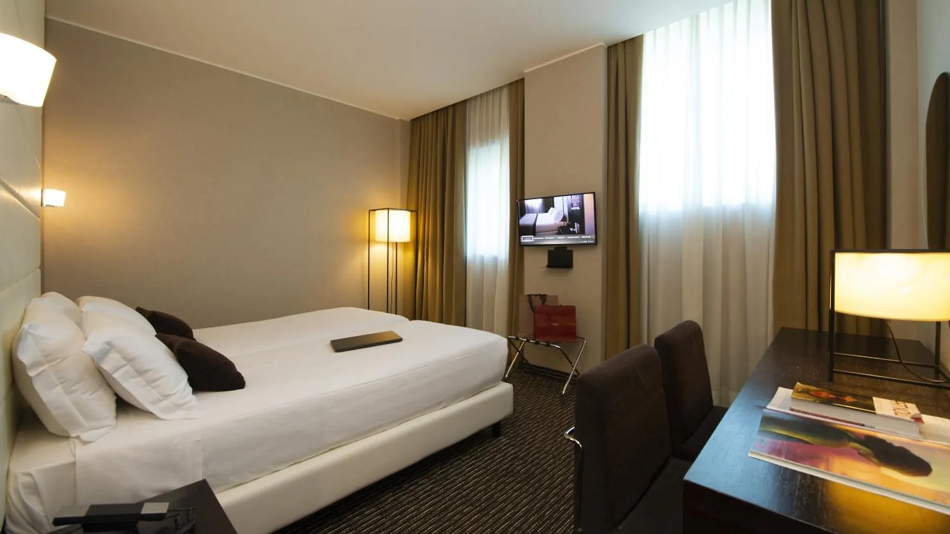H2C Hotel Milanofiori Assago